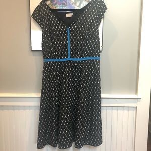 Eshakti black blue and white geometric print dress